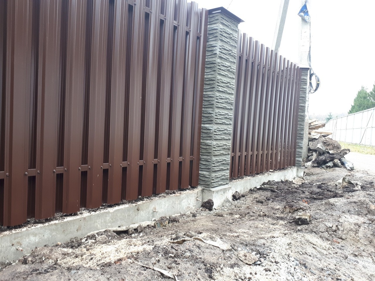 Забор шахматка 40м из штакетника столбы под камень фото4 в Актау