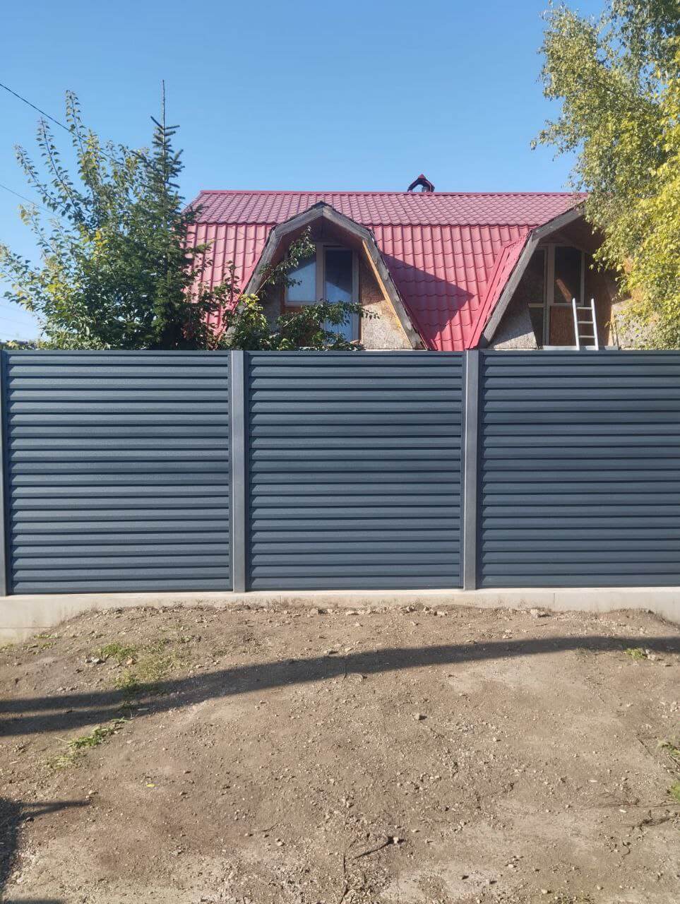 Забор-жалюзи из ламелей Реснички 54м RAL7024/7024 Серый Графит двусторонний МАТТЕ в Актау