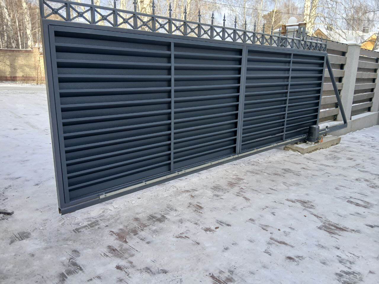 Входная группа из ламелей Хай-Тек RAL7024/7024 Серый Графит двусторонний МАТТЕ фото 8 в Актау