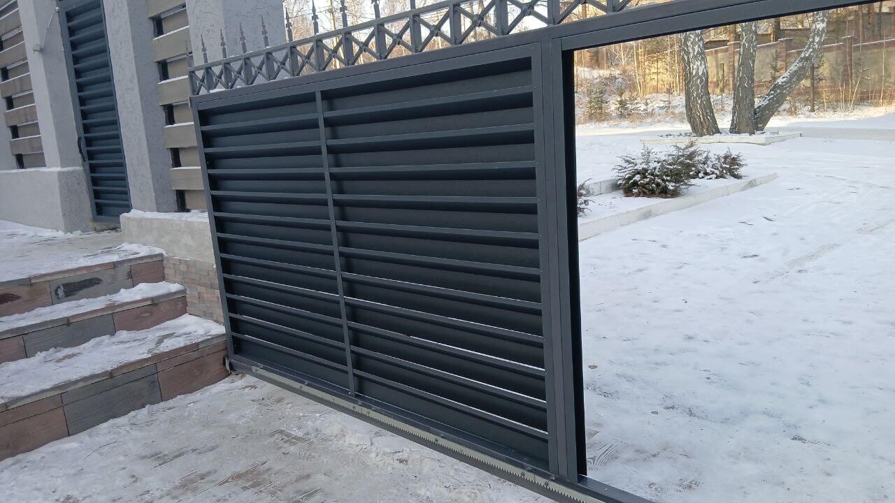 Входная группа из ламелей Хай-Тек RAL7024/7024 Серый Графит двусторонний МАТТЕ фото 16 в Актау